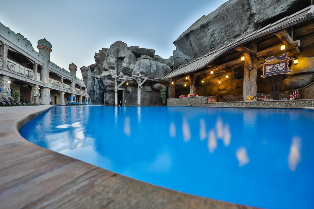 Resort Emirates Park 3*