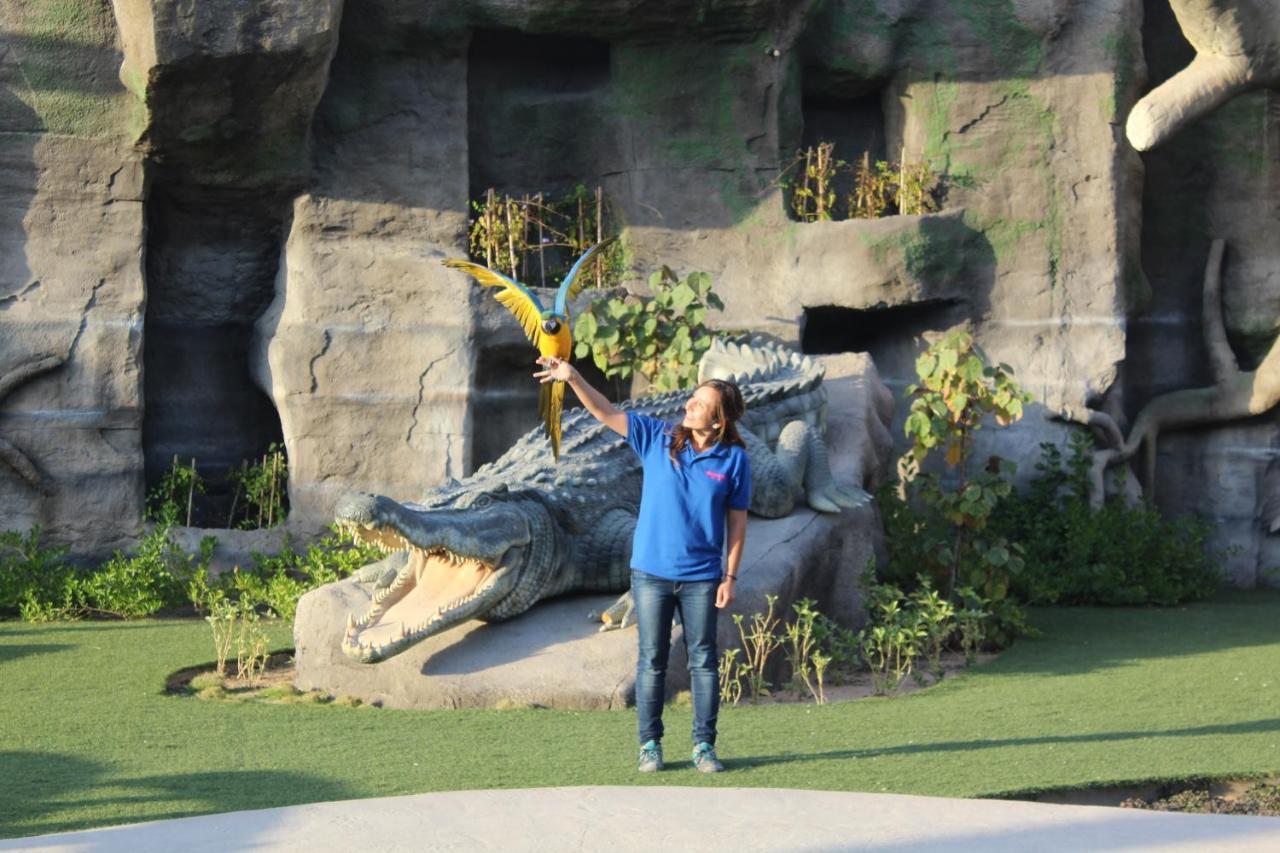 Emirates Park Resort
